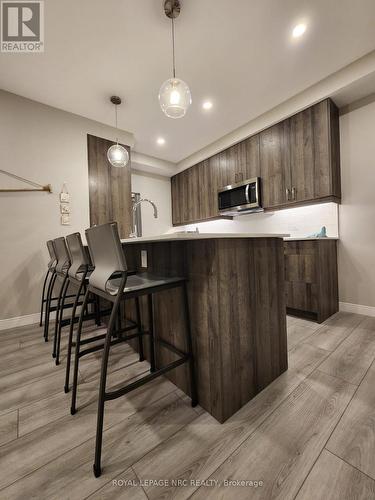 204 - 118 West Street, Port Colborne (Sugarloaf), ON - Indoor Photo Showing Kitchen