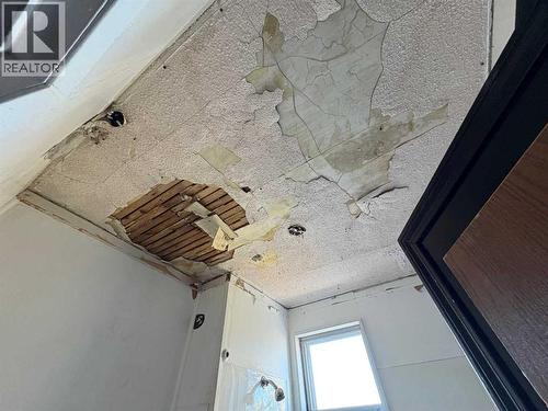 4929 50 Avenue, Bentley, AB 