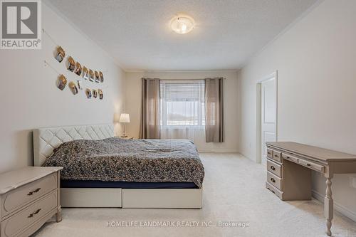 1102 Pisces Trail, Pickering, ON - Indoor Photo Showing Bedroom