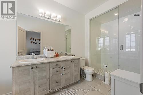 1102 Pisces Trail, Pickering, ON - Indoor Photo Showing Bathroom