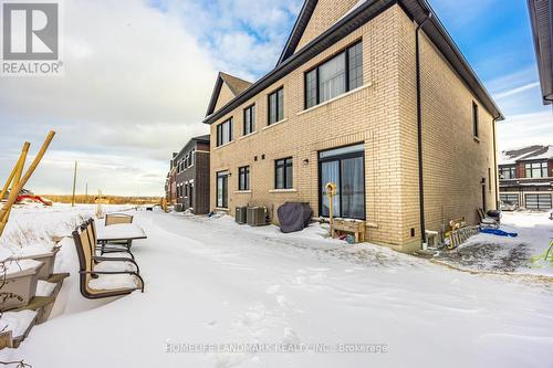 1102 Pisces Trail, Pickering, ON - Outdoor
