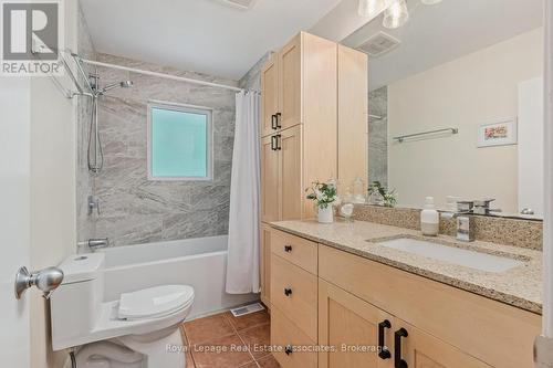 112 Park Street E, Halton Hills, ON - Indoor Photo Showing Bathroom