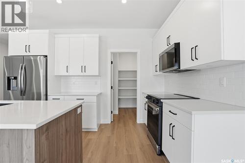 190 Doran Way, Saskatoon, SK - Indoor Photo Showing Kitchen With Upgraded Kitchen