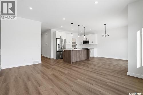190 Doran Way, Saskatoon, SK - Indoor Photo Showing Kitchen With Upgraded Kitchen