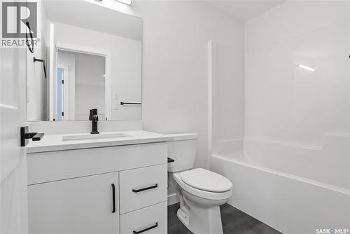 190 Doran Way, Saskatoon, SK - Indoor Photo Showing Bathroom