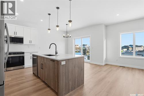 190 Doran Way, Saskatoon, SK - Indoor Photo Showing Kitchen With Upgraded Kitchen