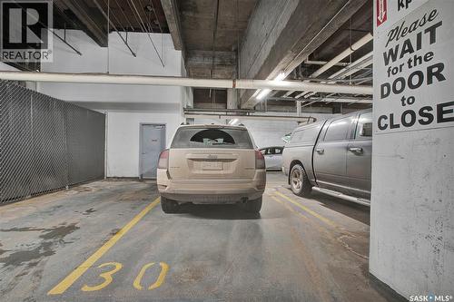 223 120 23Rd Street E, Saskatoon, SK - Indoor Photo Showing Garage