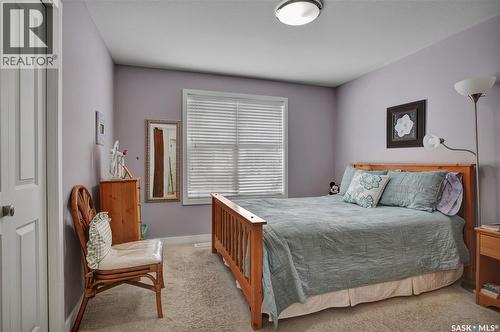 421 2315 Mcclocklin Road, Saskatoon, SK - Indoor Photo Showing Bedroom