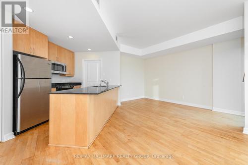 702 - 1227 Wellington Street W, Ottawa, ON - Indoor Photo Showing Kitchen With Stainless Steel Kitchen
