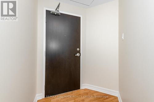 702 - 1227 Wellington Street W, Ottawa, ON - Indoor Photo Showing Other Room