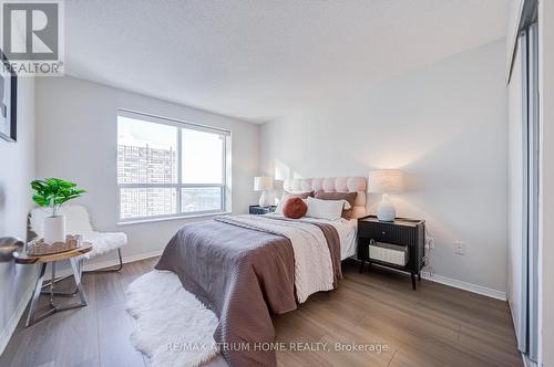 1703 - 3 Pemberton Avenue, Toronto, ON - Indoor Photo Showing Bedroom