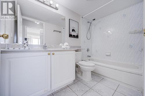 1703 - 3 Pemberton Avenue, Toronto, ON - Indoor Photo Showing Bathroom