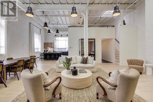 102A - 245 Carlaw Avenue, Toronto, ON - Indoor Photo Showing Other Room