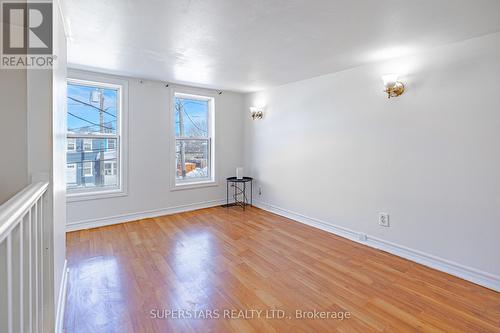 165 1/2 Olive Avenue, Oshawa, ON - Indoor Photo Showing Other Room