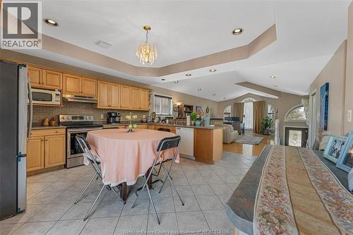 4753 Lavender, Windsor, ON - Indoor Photo Showing Kitchen