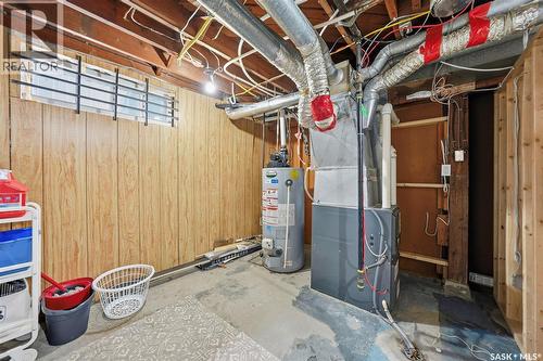 1622 Cairns Avenue, Saskatoon, SK - Indoor Photo Showing Basement