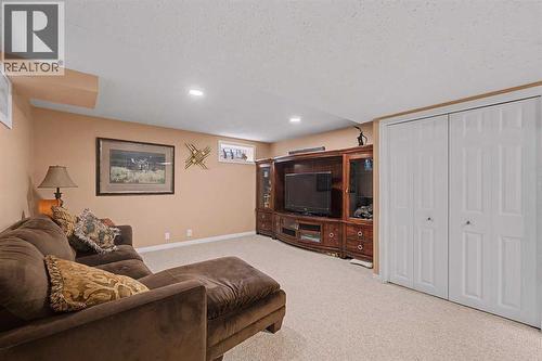 Perfect for movie nights! - 6331 Falton Road Ne, Calgary, AB - Indoor