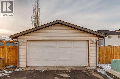 152 New Brighton Grove Se, Calgary, AB - Outdoor With Exterior