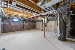 Spacious basement ready for your ideas - 