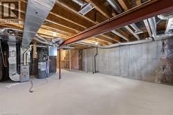 Spacious basement ready for your ideas - 