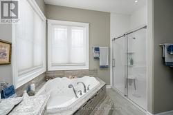 Quartz and Italie Porcelain - 