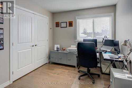 3645 Murvale Road, Frontenac (Frontenac South), ON - Indoor Photo Showing Office