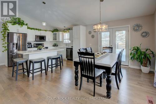 3645 Murvale Road, Frontenac (Frontenac South), ON - Indoor Photo Showing Dining Room