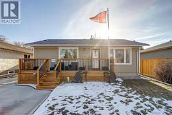 1510 12 Avenue N  Lethbridge, AB T1H 1R3