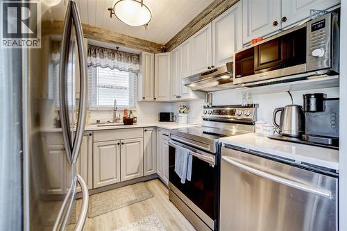 Quartz Countertops - 1510 12 Avenue N, Lethbridge, AB - Indoor Photo Showing Kitchen