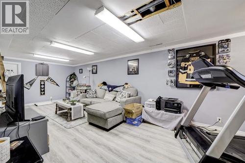 Large Family Room - 1510 12 Avenue N, Lethbridge, AB - Indoor