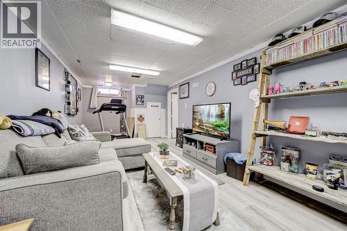 Large Family Room - 1510 12 Avenue N, Lethbridge, AB - Indoor