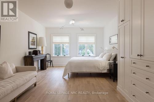 166 Dalhousie Avenue, St. Catharines (Port Dalhousie), ON - Indoor Photo Showing Bedroom