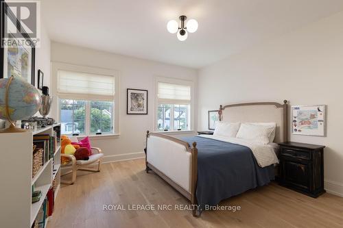 166 Dalhousie Avenue, St. Catharines (Port Dalhousie), ON - Indoor Photo Showing Bedroom