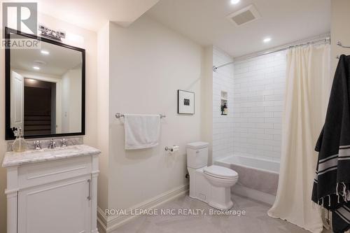 166 Dalhousie Avenue, St. Catharines (Port Dalhousie), ON - Indoor Photo Showing Bathroom