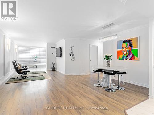 806 - 100 Observatory Lane, Richmond Hill, ON - Indoor