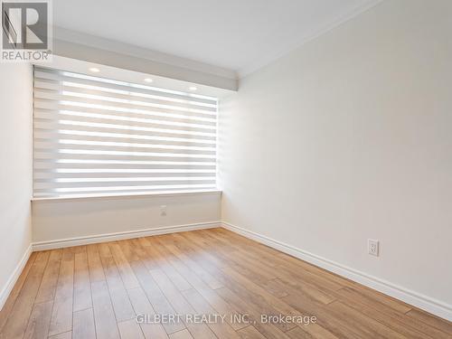 806 - 100 Observatory Lane, Richmond Hill, ON - Indoor Photo Showing Other Room