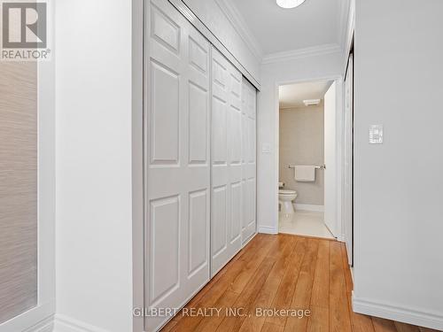 806 - 100 Observatory Lane, Richmond Hill, ON - Indoor Photo Showing Other Room