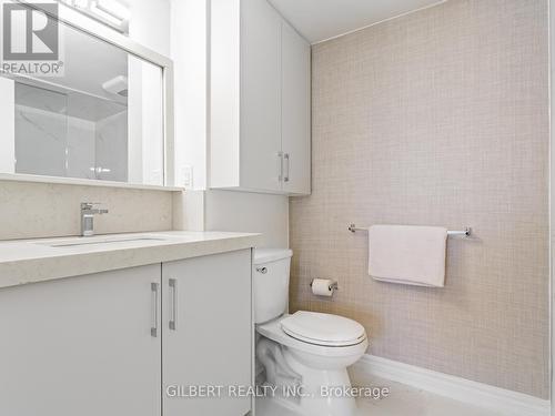 806 - 100 Observatory Lane, Richmond Hill, ON - Indoor Photo Showing Bathroom
