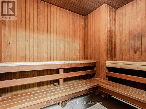 806 - 100 Observatory Lane, Richmond Hill, ON - Indoor Photo Showing Other Room