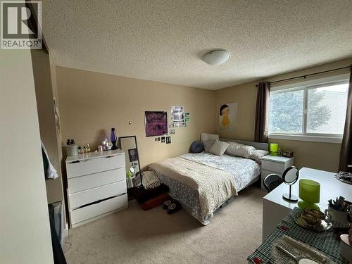 7, 65 Lafayette Boulevard, Lethbridge, AB - Indoor Photo Showing Bedroom