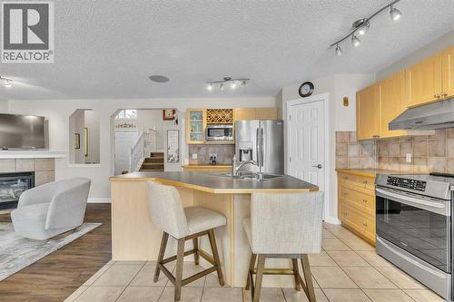 103 Panamount Crescent Nw, Calgary, AB - Indoor Photo Showing Kitchen