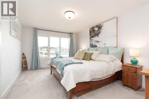 131 Goldenrod Way W, Lethbridge, AB - Indoor Photo Showing Bedroom