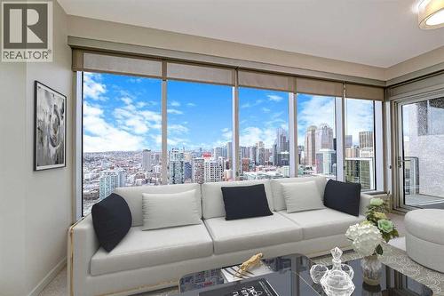 2804, 1320 1 Street Se, Calgary, AB - Indoor Photo Showing Living Room