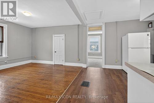 Unit 3 - 720 Queens Avenue, London East (East G), ON - Indoor