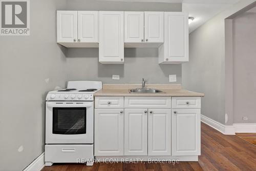Unit 3 - 720 Queens Avenue, London East (East G), ON - Indoor Photo Showing Kitchen