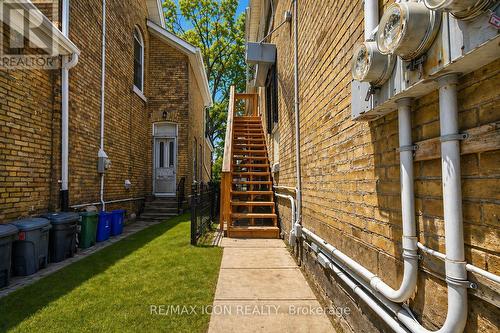 720 Queens Avenue, London East (East G), ON -  Photo Showing Other Room