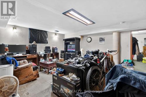 720 Queens Avenue, London East (East G), ON - Indoor
