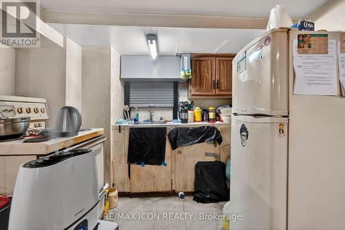 720 Queens Avenue, London East (East G), ON - Indoor Photo Showing Basement