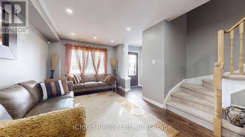 52 Tianalee Crescent, Brampton, ON - Indoor Photo Showing Living Room