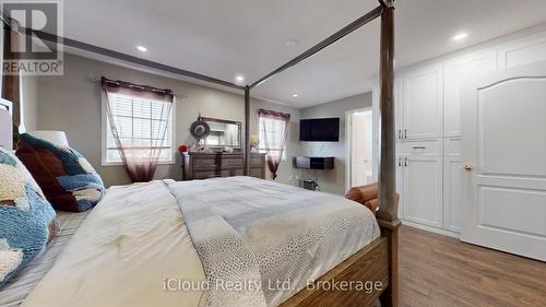 52 Tianalee Crescent, Brampton, ON - Indoor Photo Showing Bedroom